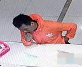 带你吃瓜搞笑警察视频,笑料百出！带你领略搞笑警察吃瓜现场